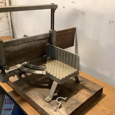 W1341 MiterSaw with Attachments