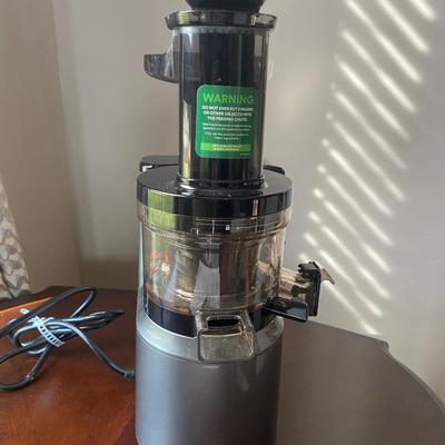 Nama vitality 5800 cold juice presser