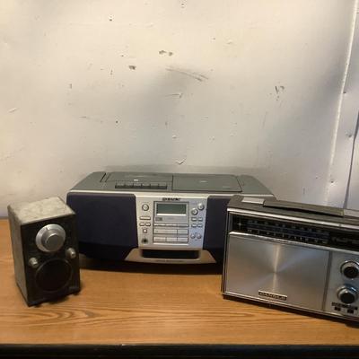 W1355 Sony Radio Lot Candle Radio