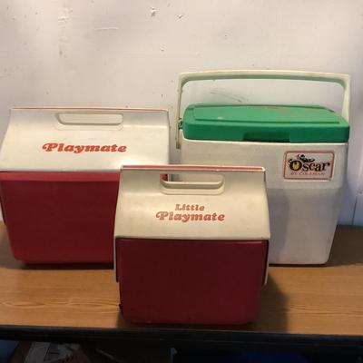 W1360 Vintage Cooler Lot Oscar & Playmate