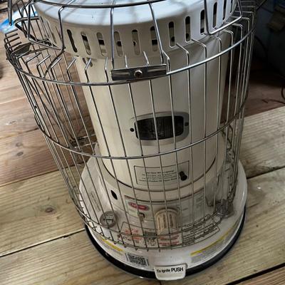 1367 Dyna-Glo Kerosene Heater