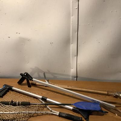 W1392 Boating Grabbers, Small Net, Fly Swatter with Fishing Rod Handle and more