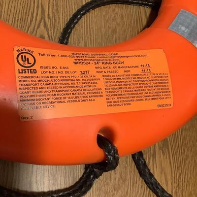 W1372 Mustang Survival Life Rings