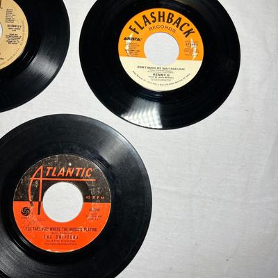 Large Assortment of 45 RPMâ€™s (LR-RG)
