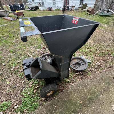 1398 Duerr Yard Clean-Up Shredder/Chopper