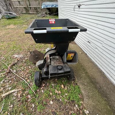 1398 Duerr Yard Clean-Up Shredder/Chopper