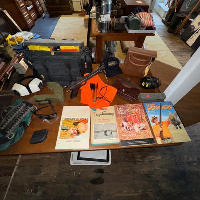 1399 Gun/Hunting Accessory Supply