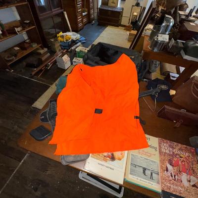 1399 Gun/Hunting Accessory Supply