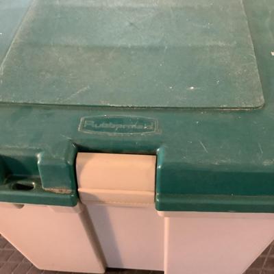 W1384 Pro Tuff Storage Box & Rubbermaid Storage Box
