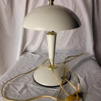 Small vintage table 3 way touch lamp,
