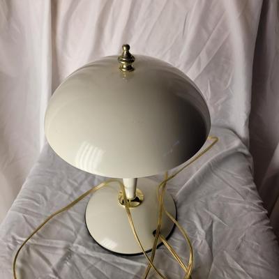 Small vintage table 3 way touch lamp,