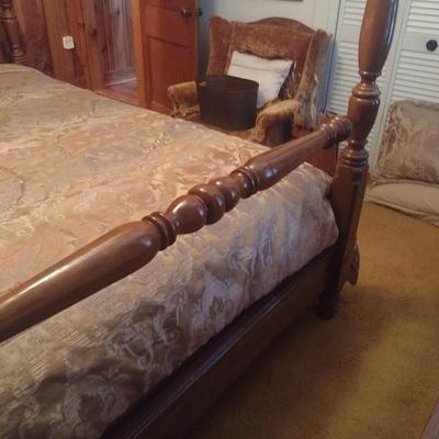 Vintage Sumter Furniture Full Size Four Poster Bed with Mattress Set