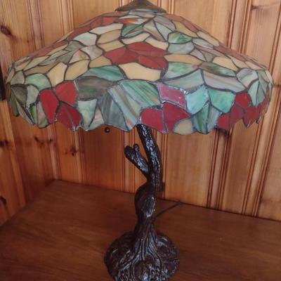 Tiffany Style Stained Glass Shade Table Lamp with Metal Tree Trunk Post Choice B
