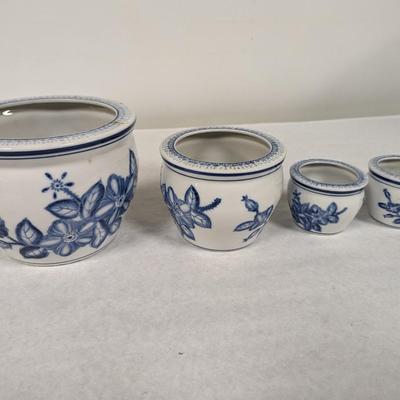 Set of Four Matching Graduated Size Blue and White Ceramic Pots