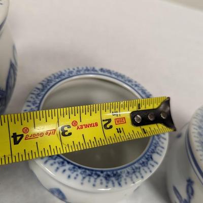 Set of Four Matching Graduated Size Blue and White Ceramic Pots