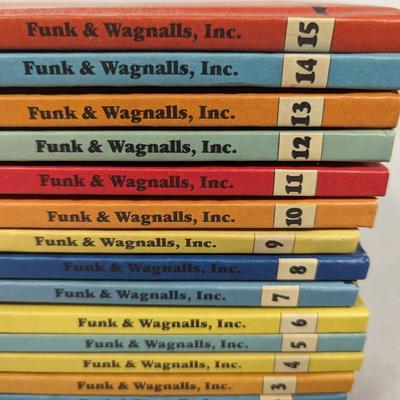 Charlie Brown's 'Cyclopedia Books 1980's