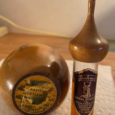 Wood Urn w Top and Oil Bottle