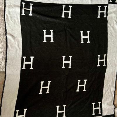 Hermes Avalon throw