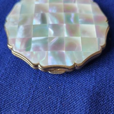 Vintage Stratton Mother of Pearl powder compact