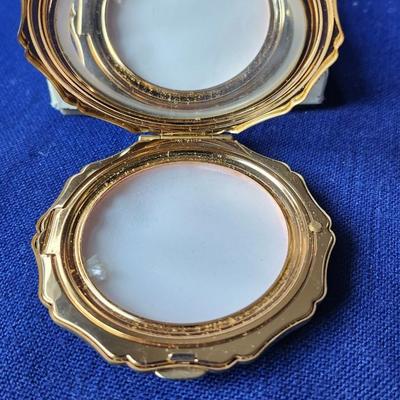 Vintage Stratton Mother of Pearl powder compact