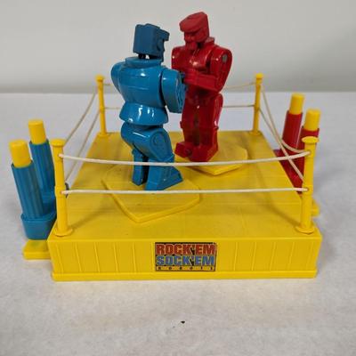 Rock 'Em Sock 'Em Robots