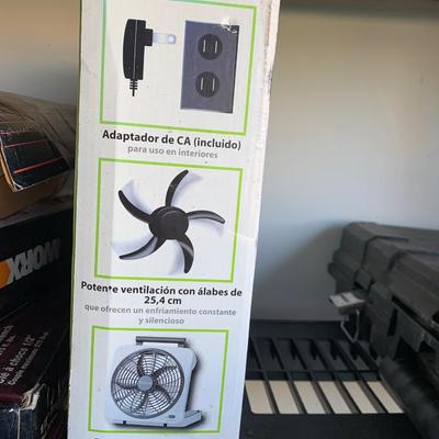 Battery or Electric Portable Fan w/ box