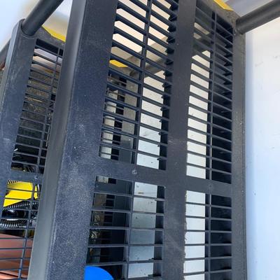 6â€™ Plastic Shelving Unit