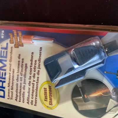 Dremel Tool & Accessories Lot