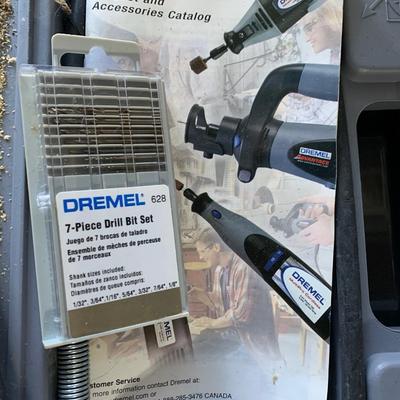 Dremel Tool & Accessories Lot
