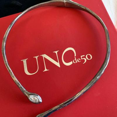 Uno de 50 Choker