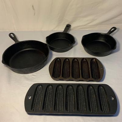 Cast Iron Skillets & Corn Molds by Crofton, Universal, & More (K-HS)