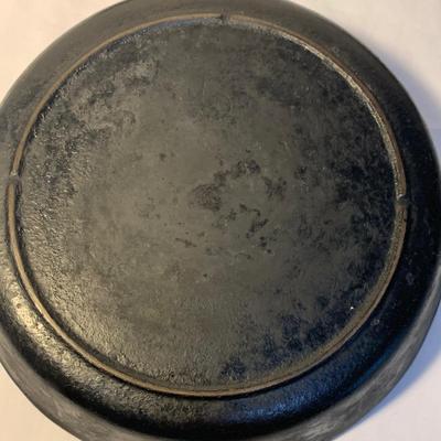 Cast Iron Skillets & Corn Molds by Crofton, Universal, & More (K-HS)