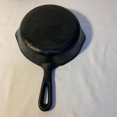 Cast Iron Skillets & Corn Molds by Crofton, Universal, & More (K-HS)