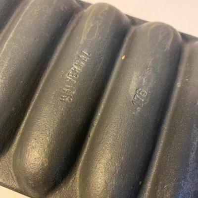 Cast Iron Skillets & Corn Molds by Crofton, Universal, & More (K-HS)