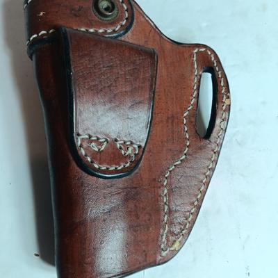 Leather pistol holster - belt mount - missing top snap strap