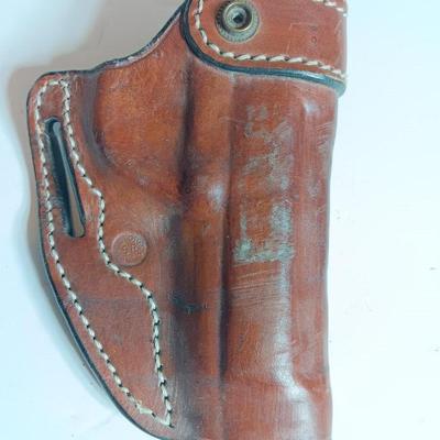Leather pistol holster - belt mount - missing top snap strap