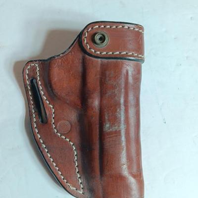 Leather pistol holster - belt mount - missing top snap strap