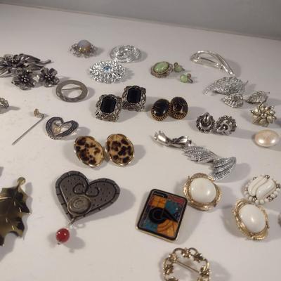 Collection of Fashion Jewelry (#3)