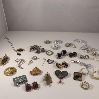 Collection of Fashion Jewelry (#3)