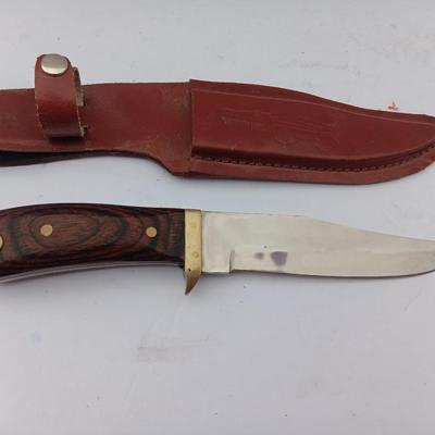 Beautiful natural wood handle Knife with leather sheath