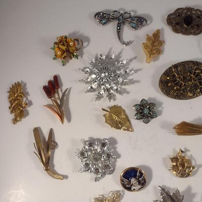 Collection of Fashion Jewelry (#4)