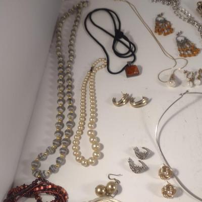 Collection of Fashion Jewelry (#11)