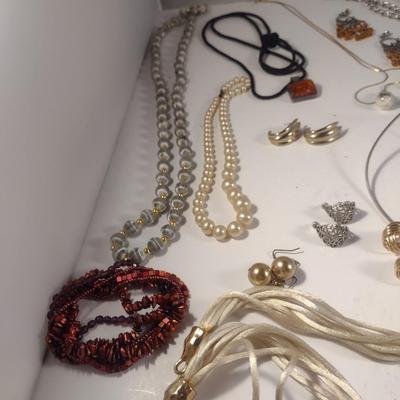 Collection of Fashion Jewelry (#11)