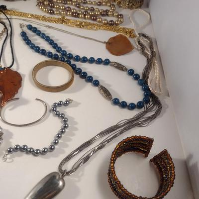 Collection of Fashion Jewelry (#13)