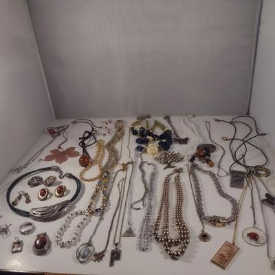 Collection of Fashion Jewelry (#14)