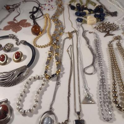 Collection of Fashion Jewelry (#14)