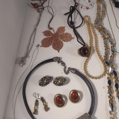 Collection of Fashion Jewelry (#14)