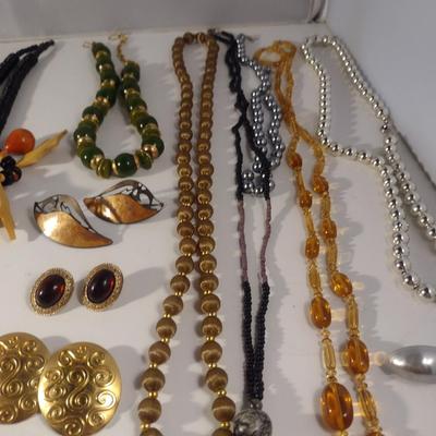 Collection of Fashion Jewelry (#16)