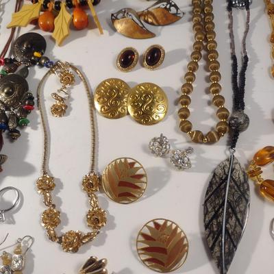 Collection of Fashion Jewelry (#16)