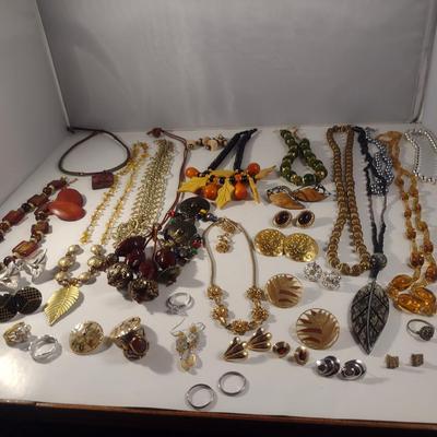 Collection of Fashion Jewelry (#16)